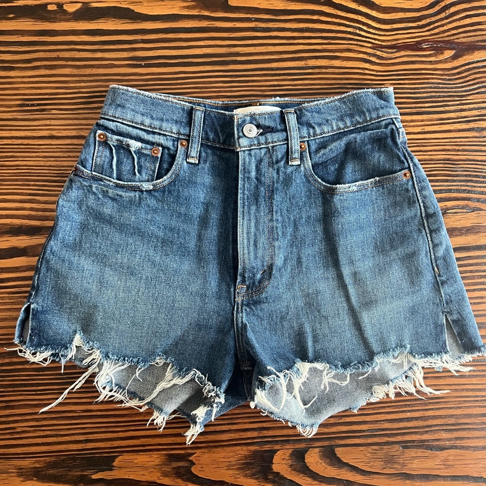 Abercrombie & Fitch Curve Love High Rise Mom Short